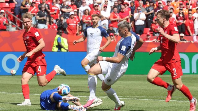 Canada-Bosnia-World-Cup.jpg